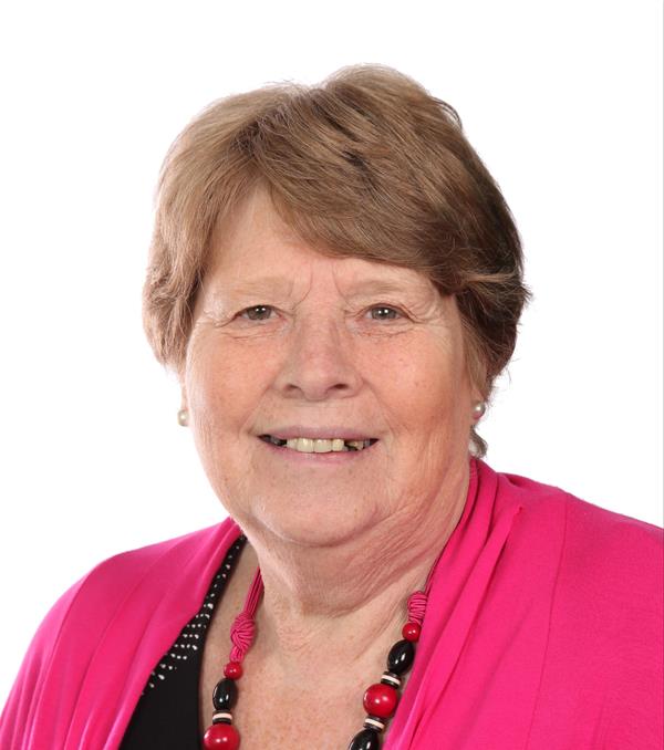 Profile image for Councillor Lynn Pratt